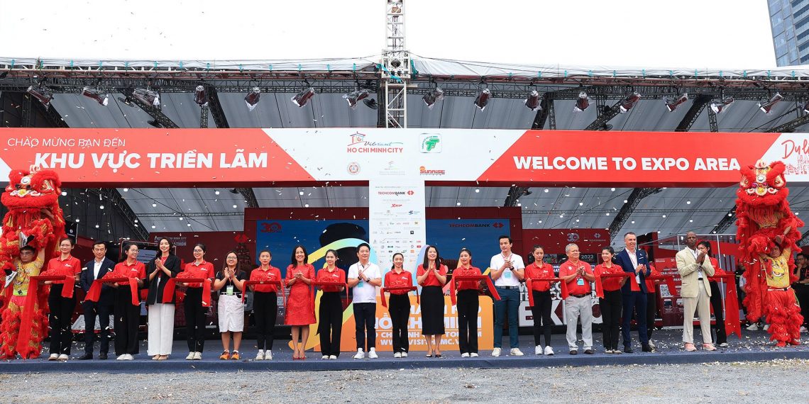 GIẢI MARATHON QUỐC TẾ LỚN NHẤT VIỆT NAM MÙA THỨ SÁU VỚI HƠN 15,000 VẬN ĐỘNG VIÊN ĐẾN TỪ 91 QUỐC GIA