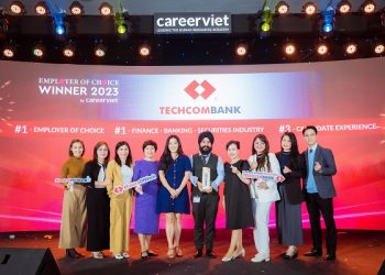 TECHCOMBANK 3 NĂM LIÊN TIẾP DẪN ĐẦU “TOP 1 NHÀ TUYỂN DỤNG ĐƯỢC YÊU THÍCH NHẤT”