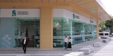 Standard Chartered hạ dự báo tăng trưởng GDP của Việt Nam xuống 6% năm 2024                                                 