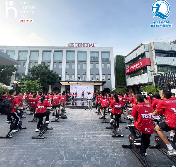 Generali Việt Nam hưởng ứng Thử thách toàn cầu 2024 với hành trình “1831 km xuyên Việt, gây quỹ cho em”
