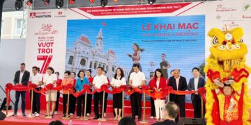 Chính thức khai mạc giải Marathon Quốc tế TP. Hồ Chí Minh mùa 7