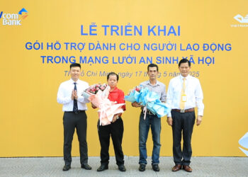 BƯU ĐIỆN TP. HỒ CHÍ MINH VÀ PVCOMBANK TỔ CHỨC LỄ TRIỂN KHAI GÓI HỖ TRỢ TÀI CHÍNH DÀNH CHO NGƯỜI LAO ĐỘNG THAM GIA BHXH