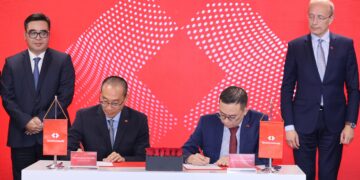 Techcombank phân phối sản phẩm Techcom Life, bước tiến mới cho hệ sinh thái tài chính – bảo hiểm liền mạch