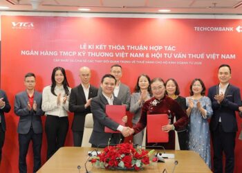Techcombank hợp tác hội tư vấn thuế Việt Nam, hỗ trợ hộ kinh doanh chuyển đổi