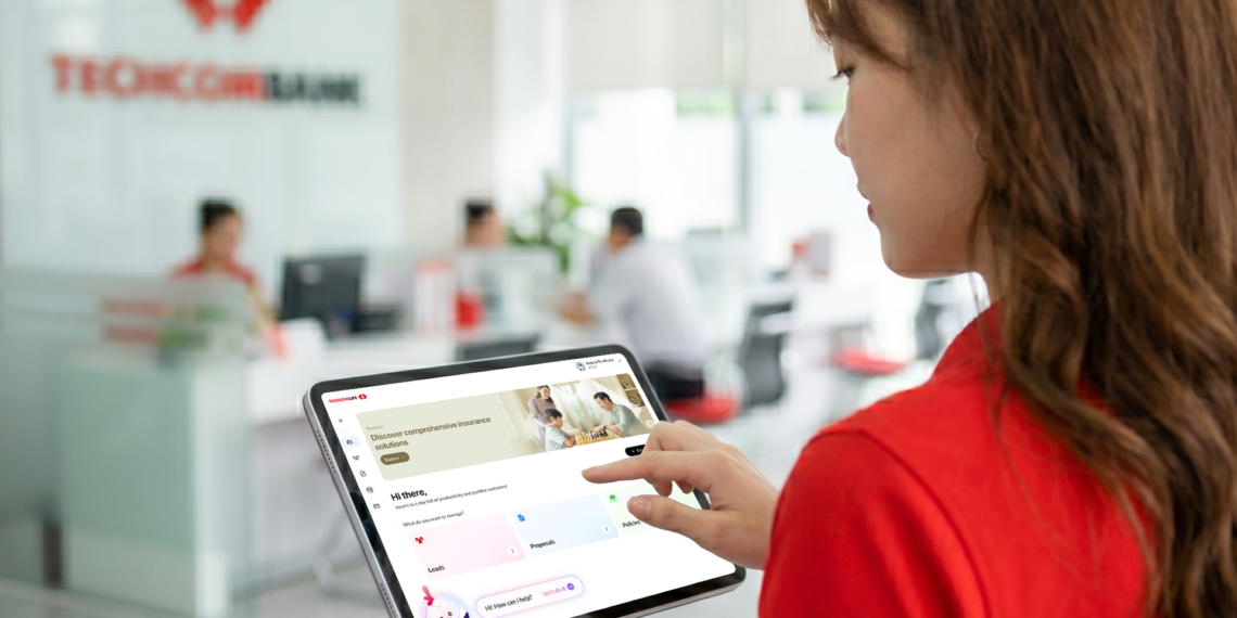 Techcom Life giữ vững vị trí số 1 bancassurance, lọt Top 5 doanh thu phí bảo hiểm mới