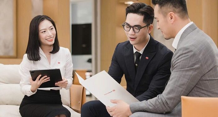 Fitch nâng xếp hạng tín nhiệm của Techcombank lên BB, đánh giá cao năng lực kiểm soát rủi ro và khả năng sinh lời